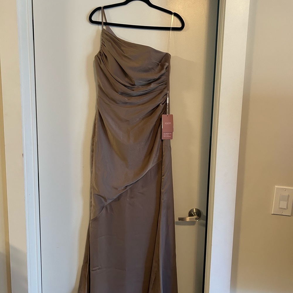 Stacee’s taupe bridesmaid dress
